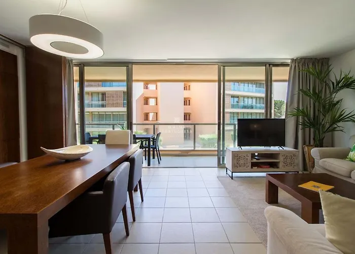 Salgados - Dalma Nature & 吉亚